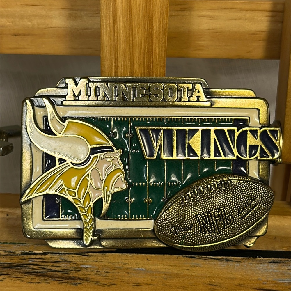 Vintage Official NFL Minnesota Vikings belt buckle SKOL!